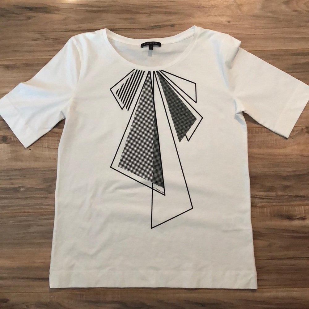 NEW Strenesse white shirt with a bow 8
